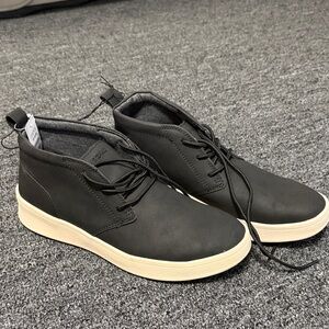 Izod Black Chukka Boots with Cream Sole